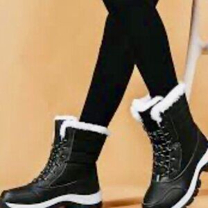 Women's Black Ultra-Warm Winter Mid-Calf Waterproof Fur-Lined Snow Boots Size 9